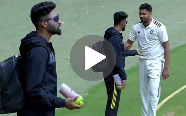 [Watch] Mohammed Siraj Meets Up With Avesh Khan Candidly Amidst IND A Vs IND B Match